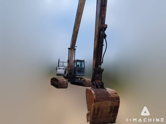 KOBELCO SK260-8