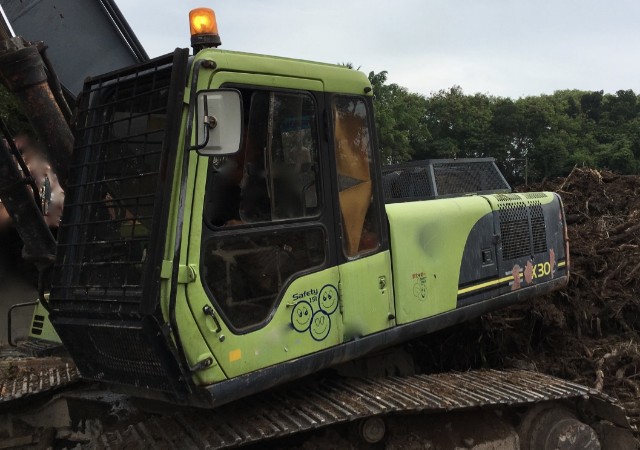 HITACHI EX300-3
