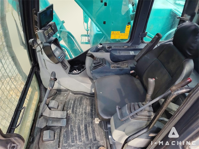 KOBELCO SK200-8