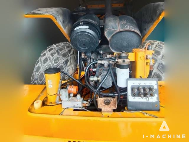 JCB VM116D