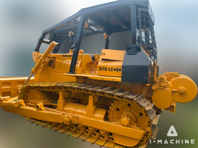 KOMATSU D70LE