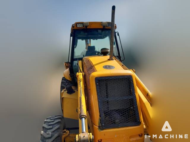 JCB 214E