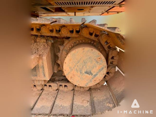 DEVELON DX220A