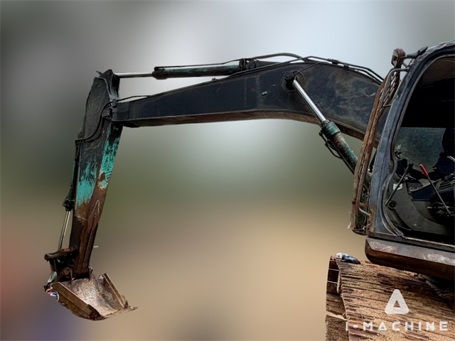 KOBELCO SK200-8