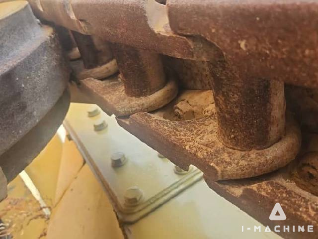 KOMATSU D85-21