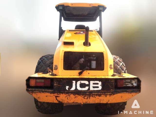 JCB 116D