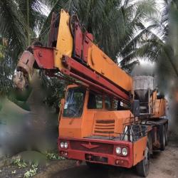 Cranes KATO NK160B-2 Mobile Crane MALAYSIA, JOHOR