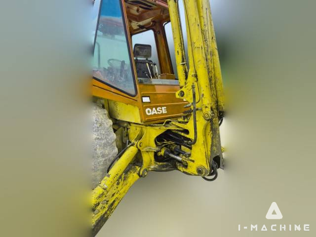 CASE 580 SUPER E