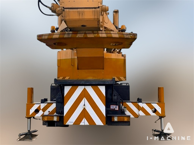 LIEBHERR LTM1100N-2