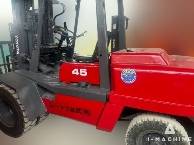 TOYOTA 02-3FD45