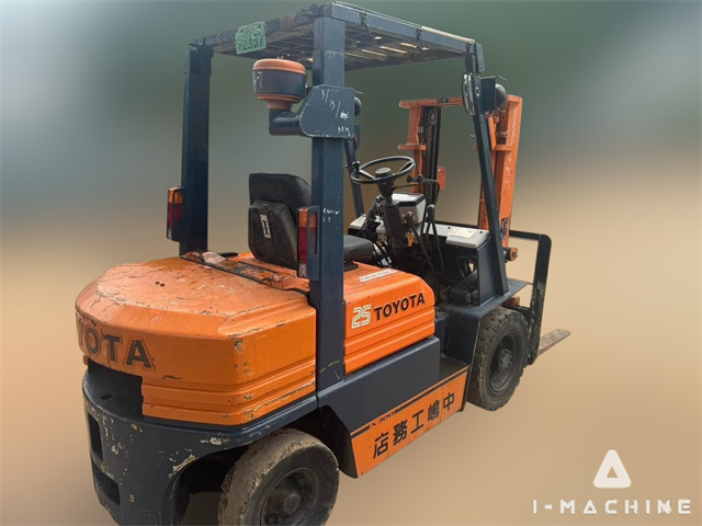 TOYOTA 5FD25