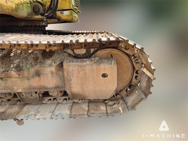 KOMATSU PC3000-8