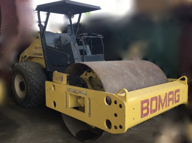 BOMAG BW211D-3