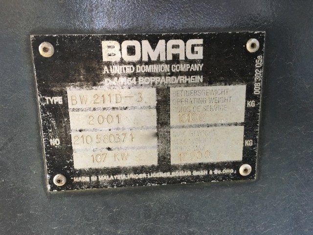 BOMAG BW211D-3