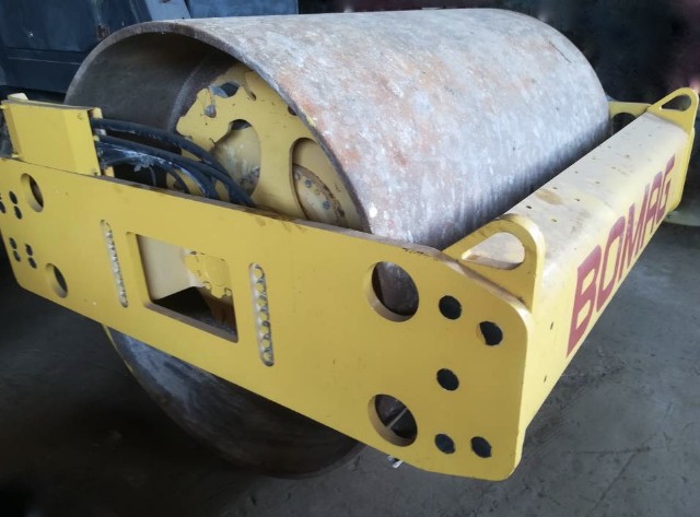 BOMAG BW211D-3