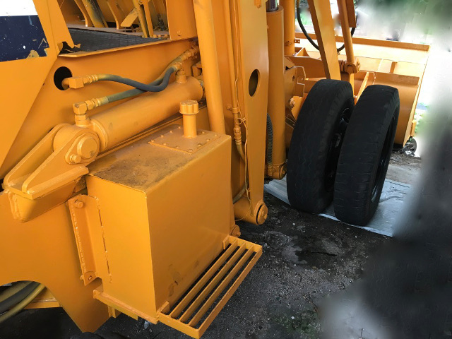 KOMATSU SD25-3