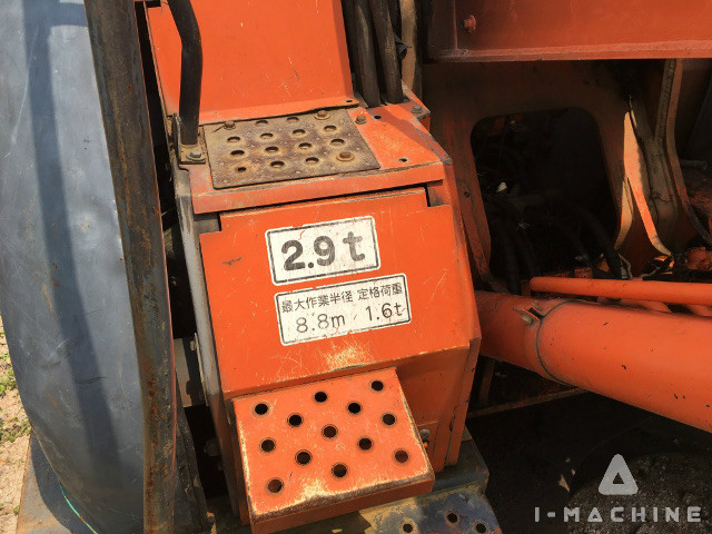 HITACHI ZX225US