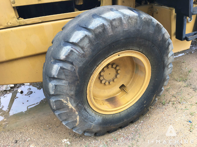 KOMATSU WA180-3