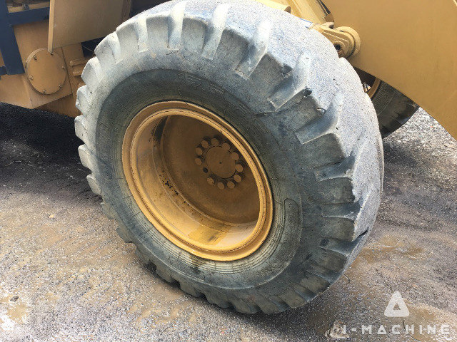 KOMATSU WA180-3