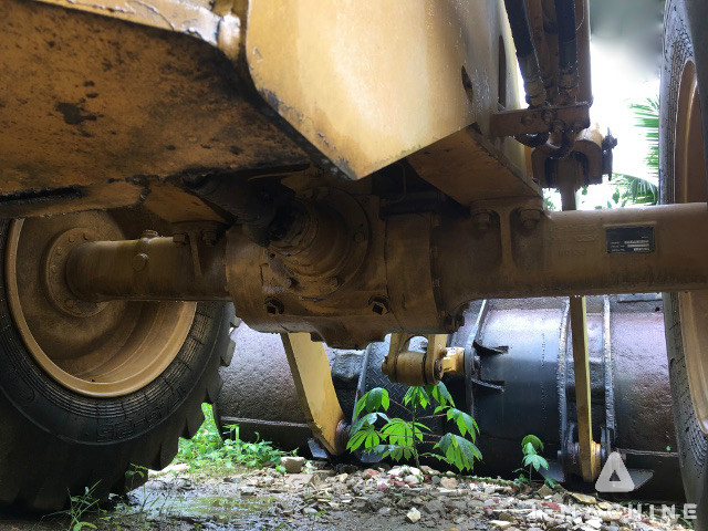 KOMATSU WA180-3