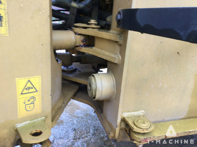 KOMATSU WA180-3