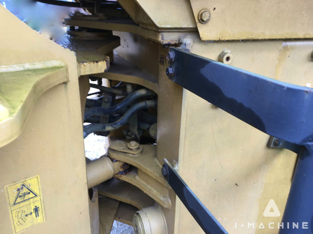 KOMATSU WA180-3
