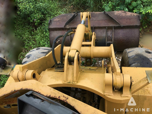 KOMATSU WA180-3