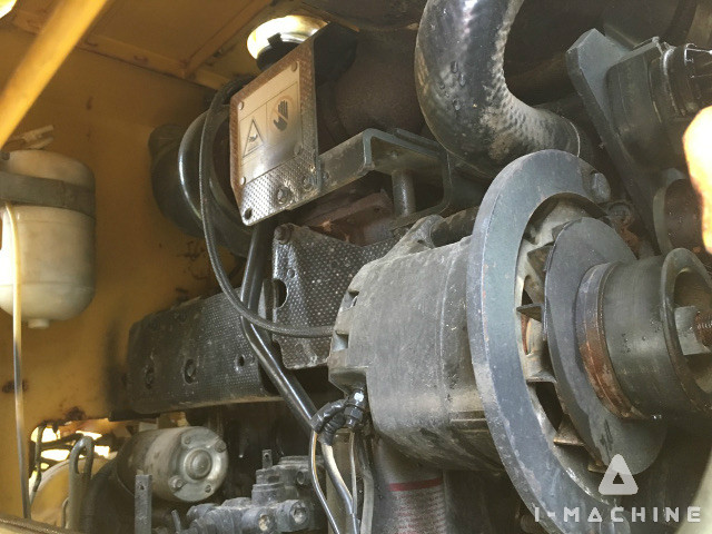 KOMATSU WA180-3