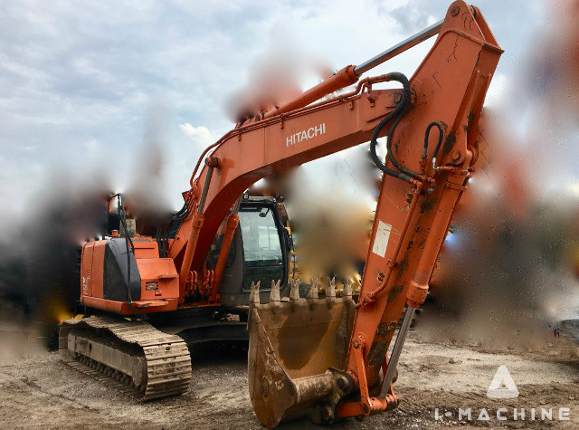 HITACHI ZX225USR