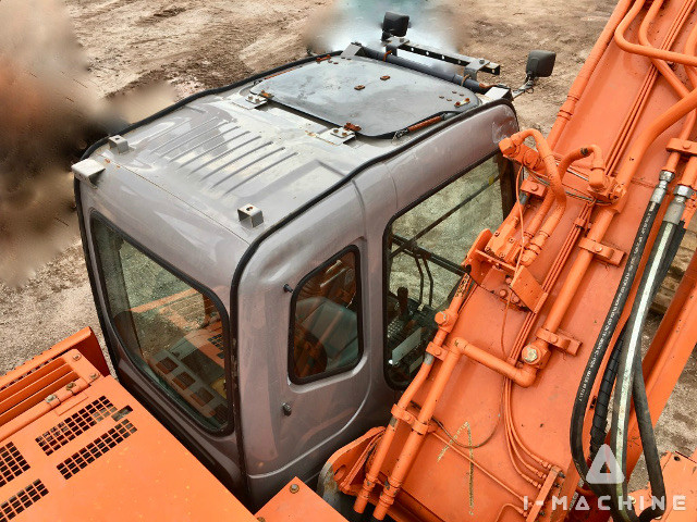 HITACHI ZX225USR