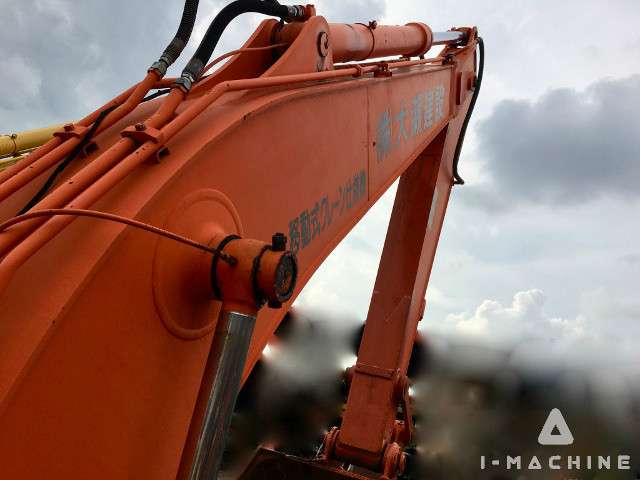 HITACHI ZX225USR