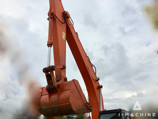 HITACHI ZX225USR