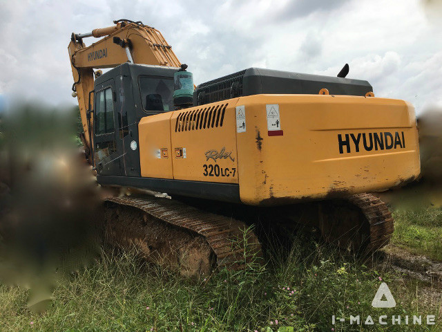 Hyundai 320lc 7