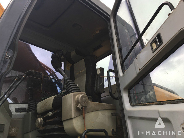 Hyundai r320lc 7