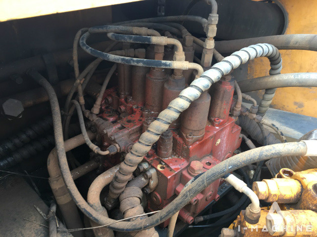 Hyundai r320lc 7